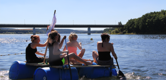 Floßbau am Zeulenrodaer Meer