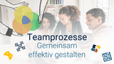 Das Bild zeigt drei Personen, die lebhaft an einem Schreibtisch diskutieren. Oben links symbolisieren ineinandergreifende Kreise die Integration individueller mentaler Modelle zu einem Team Mental Model.