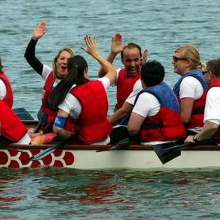 Drachenboot-Teambuilding, Teambuilding, drachenboot, dragon boat, event, drachenbootfahren, drachenbootrennen, rennen, fahren, paddeln, drachenboo-events