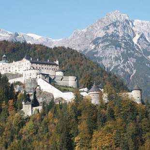 Weihnachtsfeier auf mittelalterlicher Burg