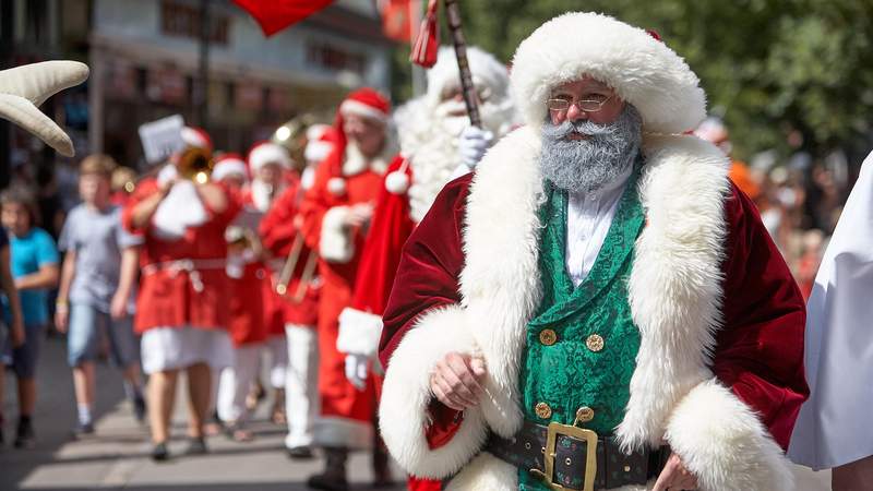 Weihnachtsmannparade Bakken