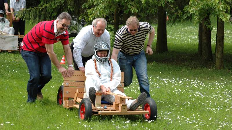 Automobilbau - Das Seifenkisten Teamevent