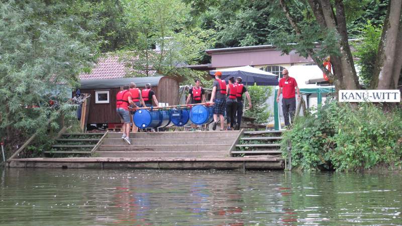 Floßbau & Floßfahrt am Neckar & BBQ 3/4 Tag