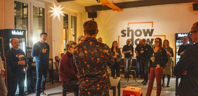 Weihnachtsfeier mit kurzer Ansprache an das Team in unserer Showdown Lounge