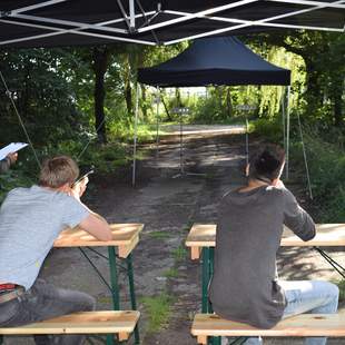 Lasergewehr Schießen im Duell