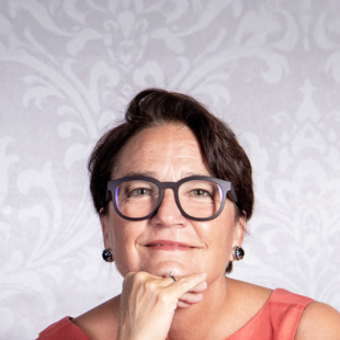 Dr. Linda Dahm