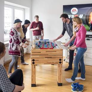 Eine Runde Kicker zwischendurch? Lässige Weihnachtsfeier in Oberstdorf