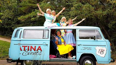 Lustige Tour im Oldtimer in der Pfalz