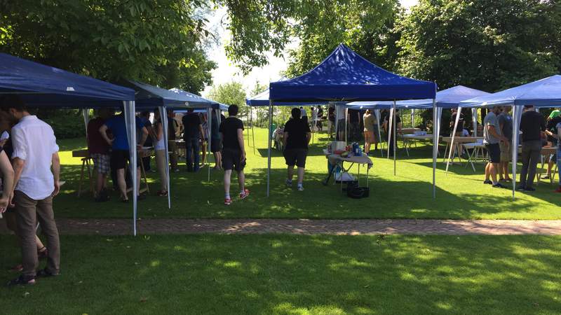 Outdoor-Event geplant und Regen ist angesagt