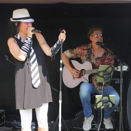 2 Stunden Live Musik Duo - Gitarre & Gesang