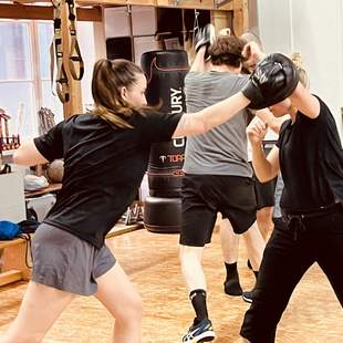 STAND.PUNKT - Self Defence/ Empowerment Selbstverteidigung