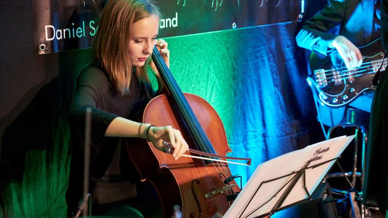 Cello, Klassik, Pop, Weihnachtskonzert, Betriebsfeier, Weihnachtsfeier