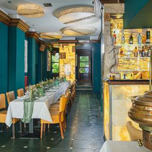 The Origin Bollywood & Dine im THE ORIGIN by AMRIT