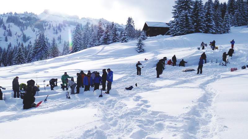 Schneeschuh Tour Iglu Event