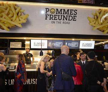 Pommes Freunde Foodtruck deutschlandweit buchen