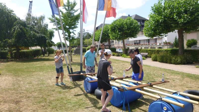 Floßbau - die Seefahrer Challenge