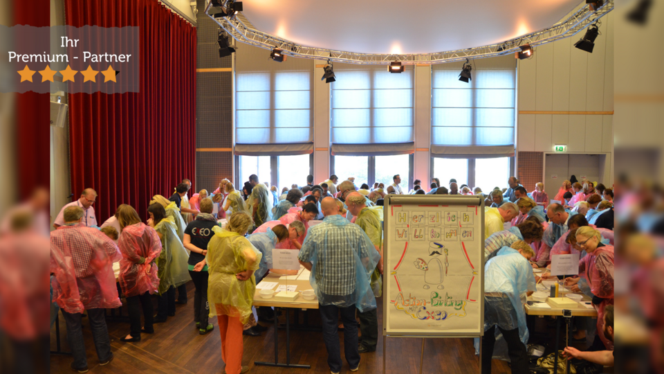Nachhaltige Erfolge gestalten: Mit Action Painting die kreative Energie im Team entfesseln!