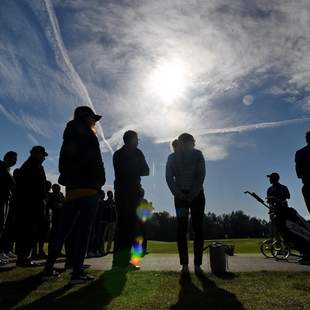 Team-Golfspaß im Grünen