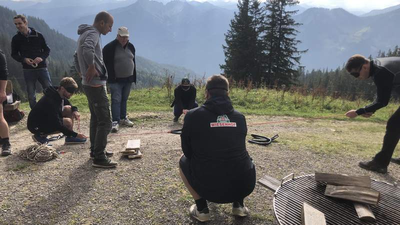 Gipfelstürmer – Im Team einen Berg besteigen