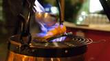 Weihnachtsfeier mit Feuerzangenbowle im kleinsten Winterwald Berlins