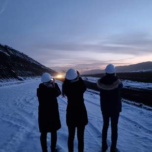 Teamweihnachtsfeier Ein Fest zwischen Kohle und Kerzenschein