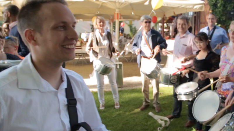 Teamdrumming: Ein Beat, ein Team