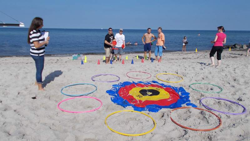 Strandspiele und BBQ in Travemünde