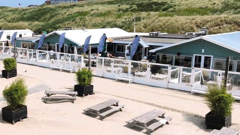 Partyreise mit Beachparty in Wijk aan Zee