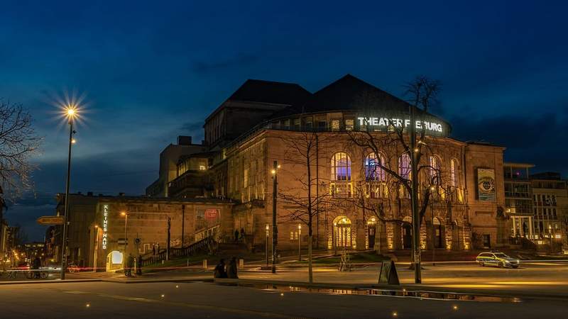 Freiburger Theater Freiburger Theater beleuchtet