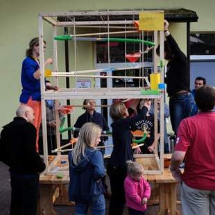 Kugelbahnbau – das kreative Teamevent Kugelbahnbau – das kreative Teamevent