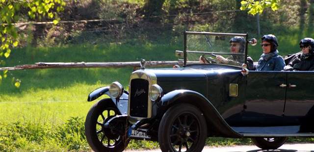 Mit Zwischengas ans Ziel – Oldtimerfahrt