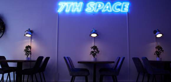 7th Space Location mieten