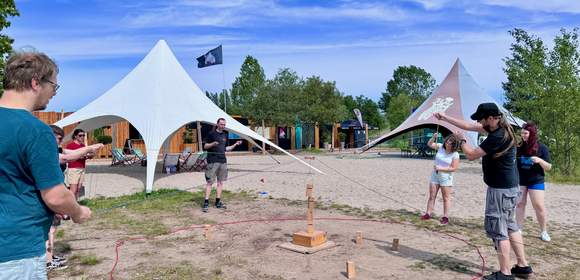 Beach-Teamchallenge am WakeBeach