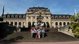 Fulda Orangerie, Gruppe vor der Floravase