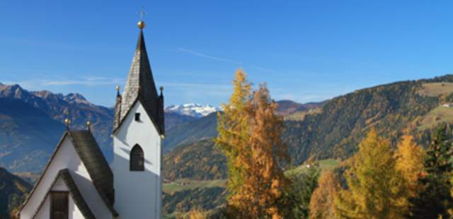 Herbst in Lüsen Wein Wellness Törggelen Südtirol