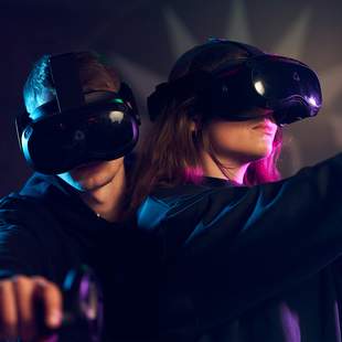 VR Erlebnisbox mit Pizzabuffet Mo. - Do. VR Erlebnisbox mit Pizzabuffet Mo. - Do.