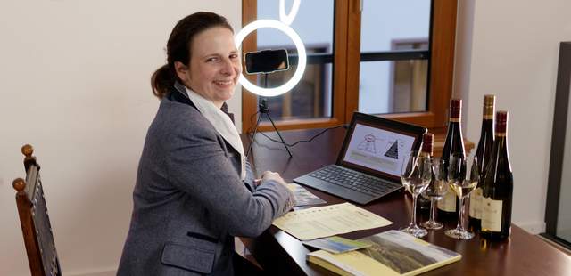 Barbara Roth Dampfnudel-Kochkurs mit Weinprobe