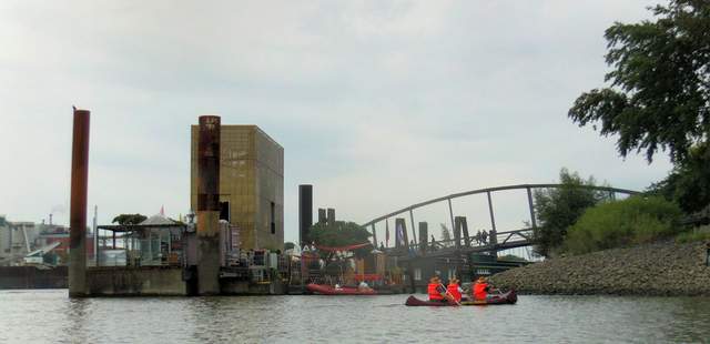 Kanutour in Hamburg - vom Dorf in den Hafen