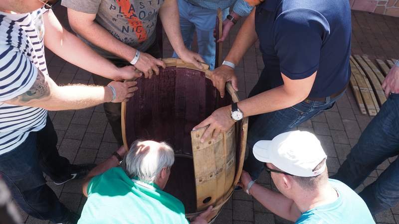 Wein & Winzer auf dem Weingut