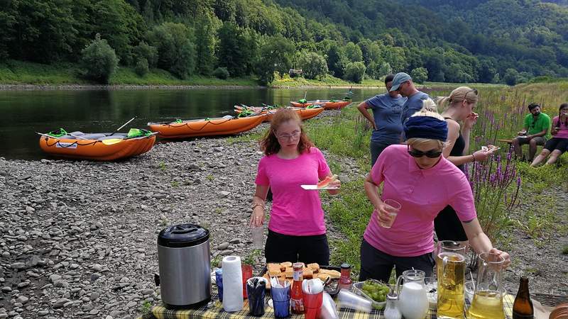 Picnic, Brötchenzeit, Elbufer, Grillen, kalte Platten