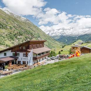 Zirbenalm außen