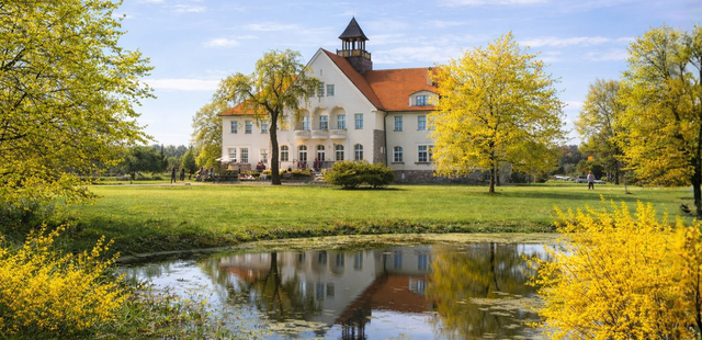 Schloss Krugsdorf und Schlossteich