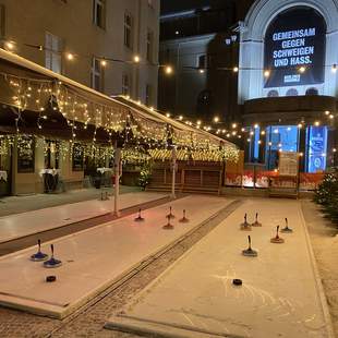 Eisstockschießen - Friedrichstraße Berlin