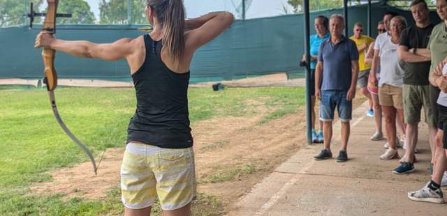 Bogenschießen mit Olympiateilnehmerin Anja Kruppa Stärkenfokus - Teambuilding mit Bogenschießen