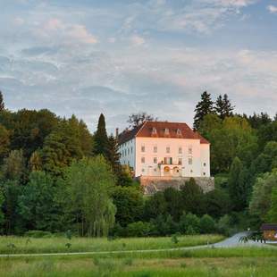 Schlosshotel Ernegg