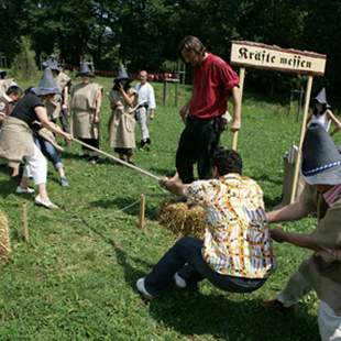 Rustikale Erlebnis-Teamspiele „Rhönräuber“