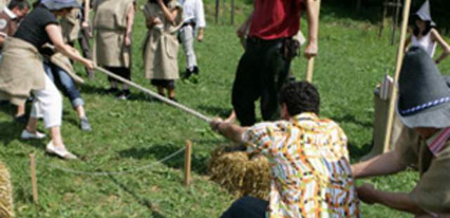 Rustikale Erlebnis-Teamspiele „Rhönräuber“