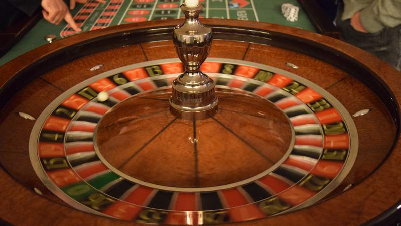 CASINO ABEND mit Roulette, Poker & Black Jack