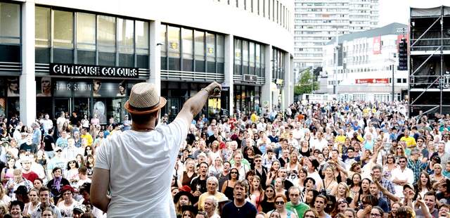 Der Eventpoet – interaktive Bühnenshow Der Eventpoet – interaktive Bühnenshow