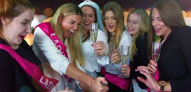 Video-Rallye für den Junggesellen-Abschied Junggesellen-Abschied mit freudigen Frauen